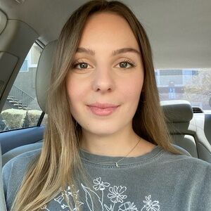 Meet your Posher, Vio